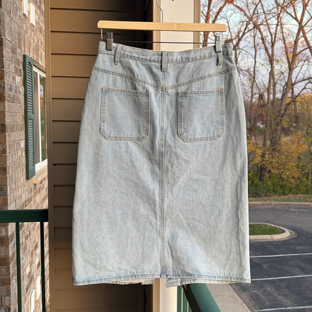 🆕 Happily Grey Button Front Denim Midi Skirt Pockets Party Casual Chic Size 9/28 - Picture 4 of 15